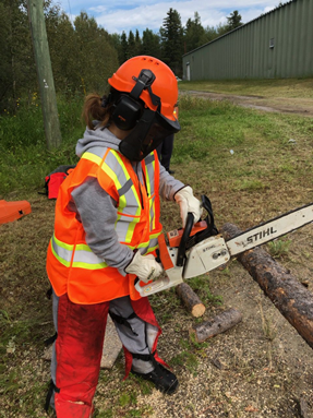 1-Desiree-chainsaw